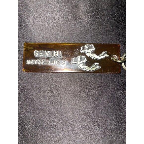 Gemini Zodiac Sign Keychain W/ Ring - Picture 2 of 12